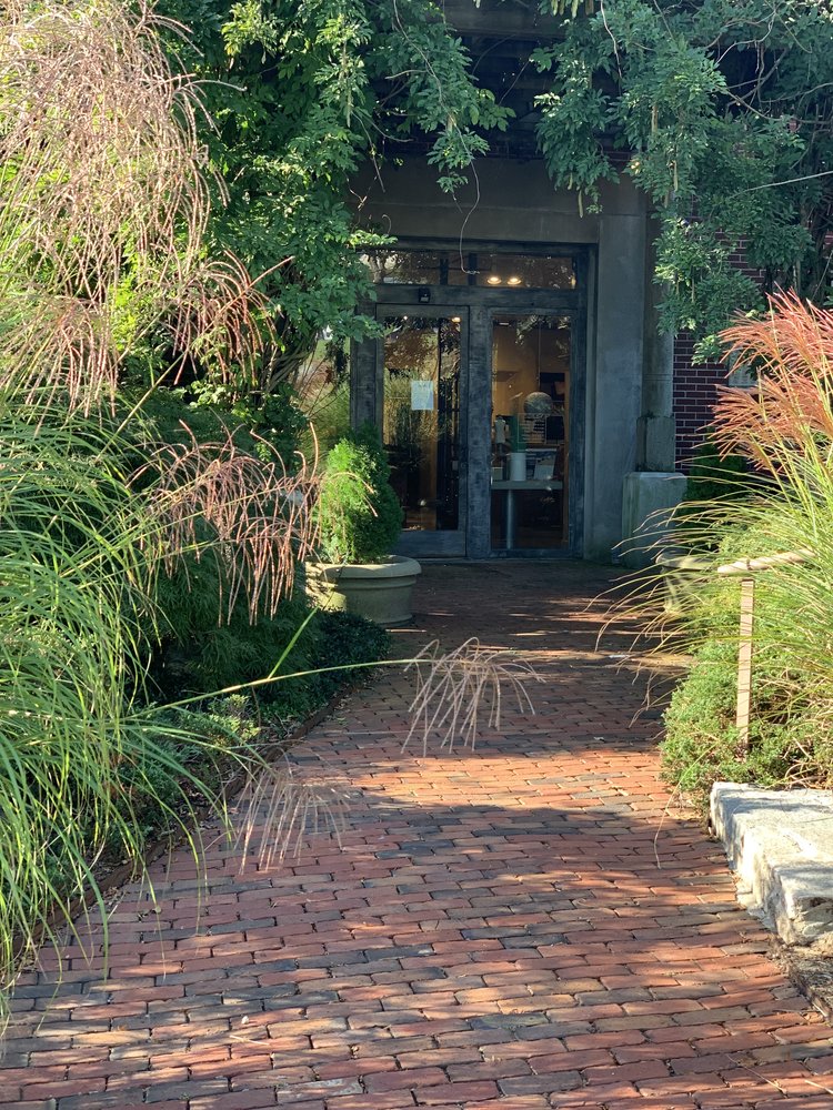 Noelle Spa Store Location